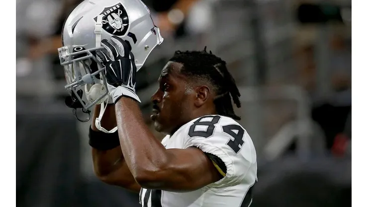Video: A Antonio Brown no lo quieren ni las máquinas de su gimnasio.