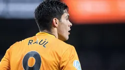 ¡Raúl Jiménez rechazó y Rui Patrício le erró al balón!