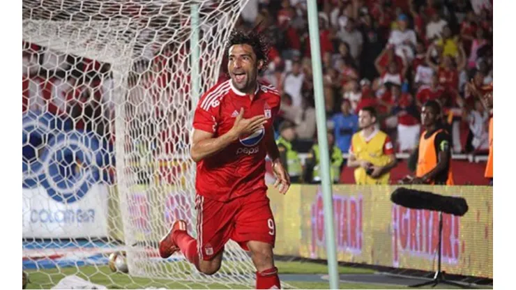 ‘Tecla’ Farías recordó con melancolía el día que llegó al América de Cali
