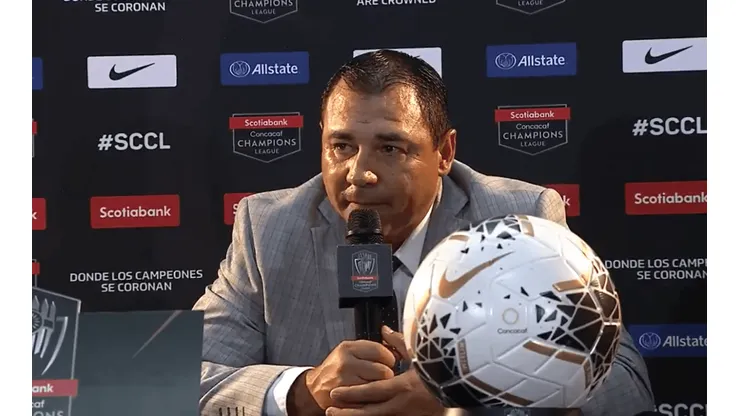 El entrenador de Comunicaciones le respondió al Piojo Herrera