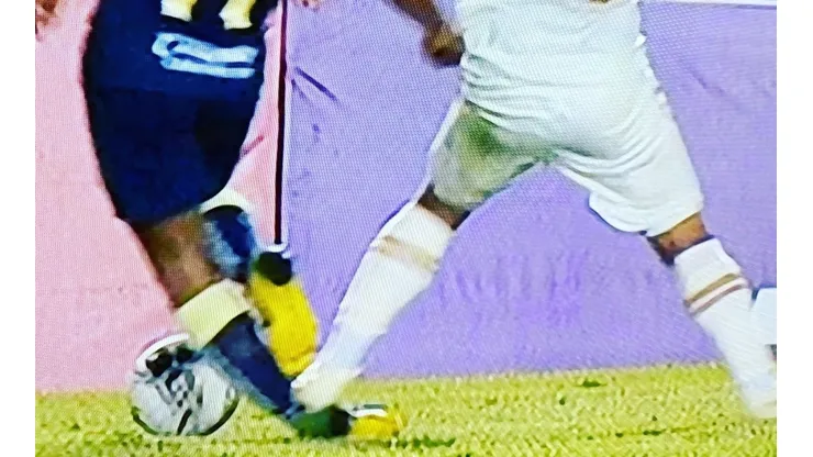 El planchazo que podría haber lesionado feo a Ibargüen
