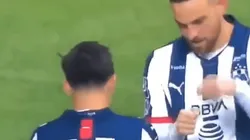 ¡Qué raro! El curioso festejo de gol de Alvarado y Janssen