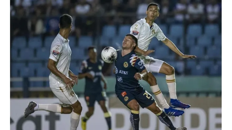 El horrendo arbitraje en Comunicaciones vs. América en imágenes