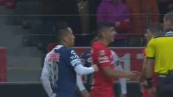 Cueva usó la número 18 en su primer partido.