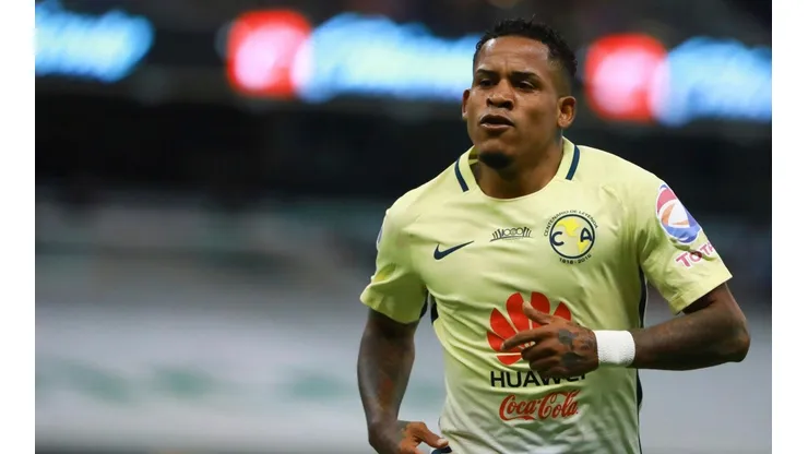 Michael Arroyo estuvo en la Noche Centenario y aquí jugará en el 2025.
