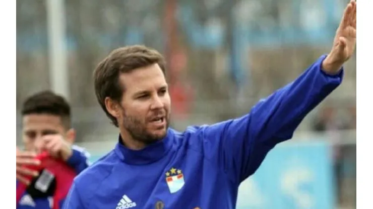 Manuel Barreto fue el remplazante de Vivas en la dirección técnica de Cristal.
