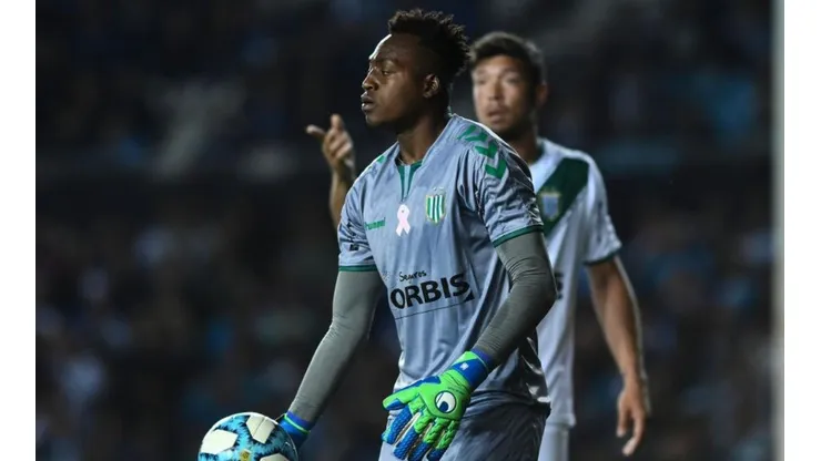 Arboleda, arquero de Banfield: "En el Monumental no se escucha nada"