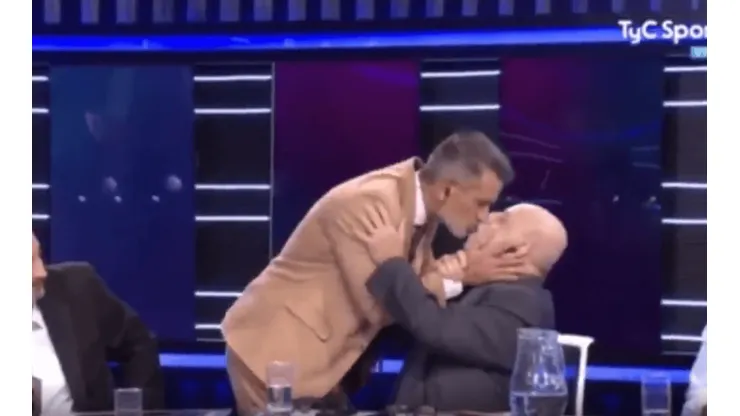 Diego Díaz y Horacio Pagani se besaron al aire: "Yo te amo, Horacio"