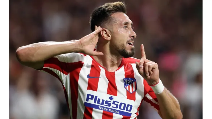 Héctor Herrera fue descartado para jugar vs Liverpool