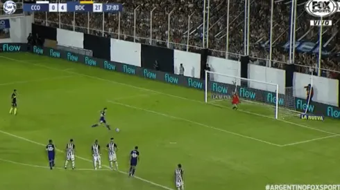 Soldano le pidió el penal a Tévez, él lo dejó y también lo falló