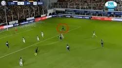 Salvio la paró, desparramó a un defensor y la clavó