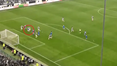 No de nuevo: Higuaín festejaba su gol, pero se lo anularon por offside