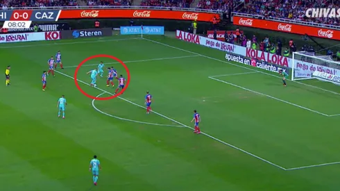 Jonathan Rodríguez adelantó a Cruz Azul.