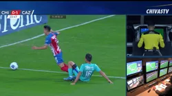 Chivas le empató a Cruz Azul con un polémico penal