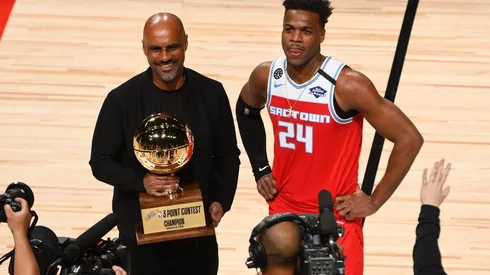 Buddy Hield, el nuevo campeón del Concurso de Triples