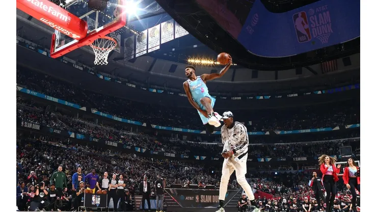 Derrick Jones Jr. se coronó campeón del Concurso de Mates