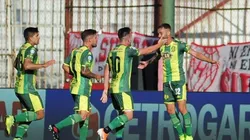 El festejo de los jugadores de Aldosivi.
