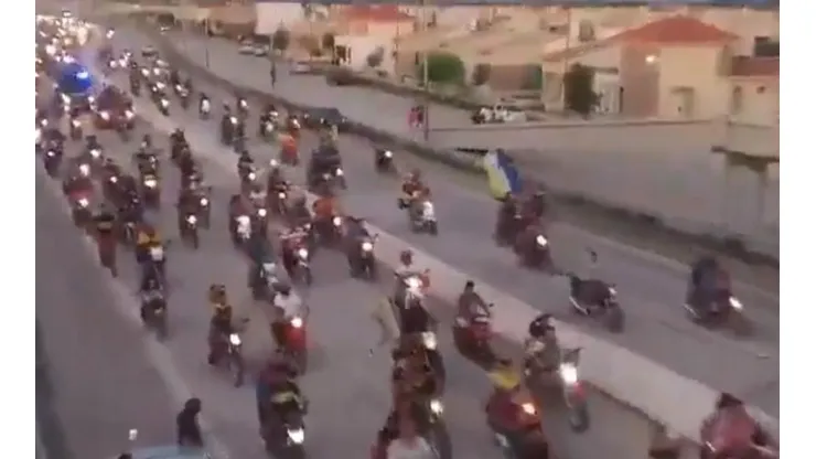 La impactante caravana de hinchas de Boca.