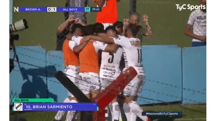 El festejo de los jugadores de All Boys.