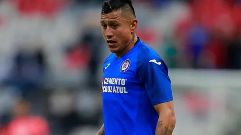 Julio Domínguez quiere saludar a Peláez.