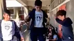 Video viral: creyó que era todo un juego, pero se olvidó que tenía amigos diabólicos