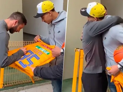 Dos potencias se saludan: el encuentro entre André-Pierre Gignac y Juan Toscano