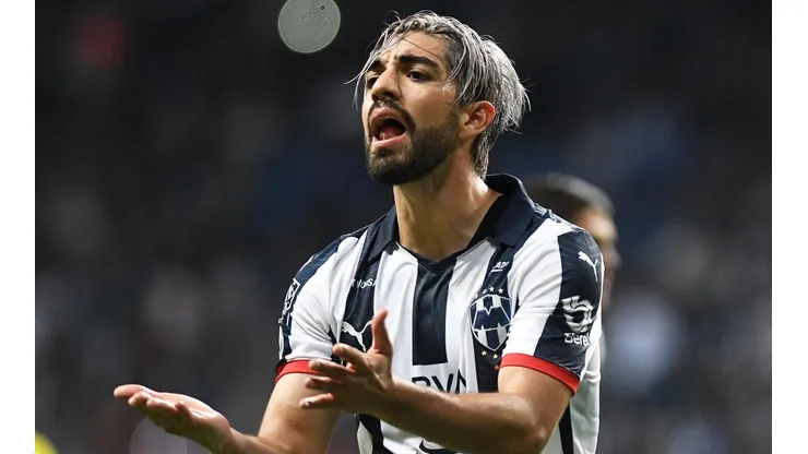La durísima sanción que le puede caer a Rodolfo Pizarro por ir contra el reglamento de la FIFA