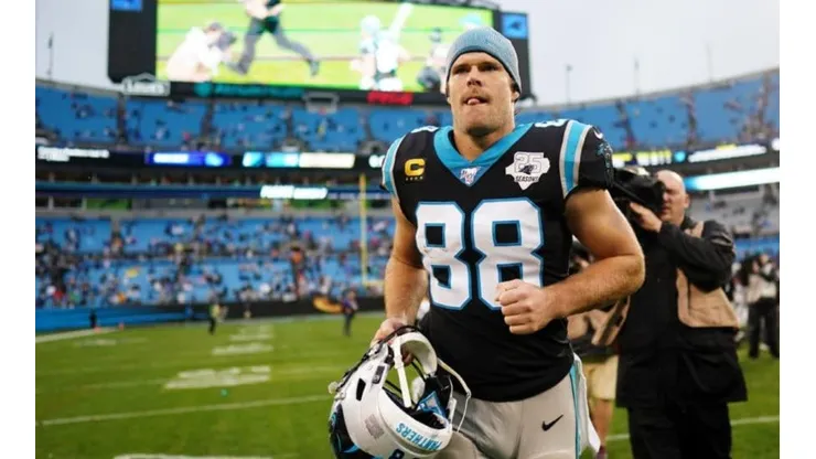 Greg Olsen negocia con 3 equipos para la próxima temporada.