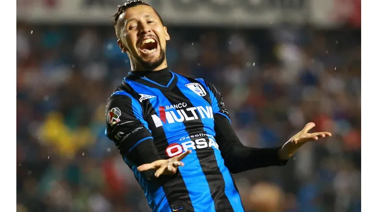 Yasser Corona se mostró sorprendido por la reacción de los periodistas.