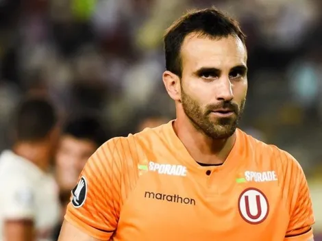 No que no: José Carvallo se quejó del árbitro por penal contra Dos Santos