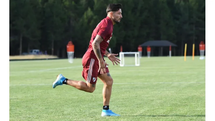 River subió foto de Casco entrenando y los hinchas de River elogiaron una parte de su cuerpo: "Se te hinchó"