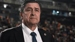 Luis Fernando Tena tendría los días contados al frente de Chivas.
