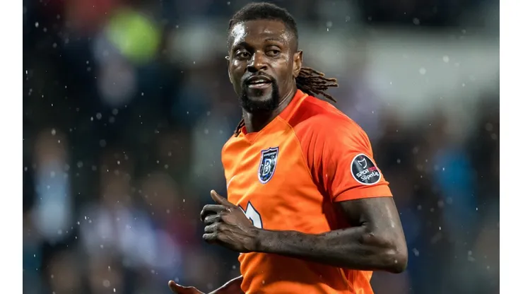 Adebayor fue ofrecido a la Liga MX pero nadie lo quiso