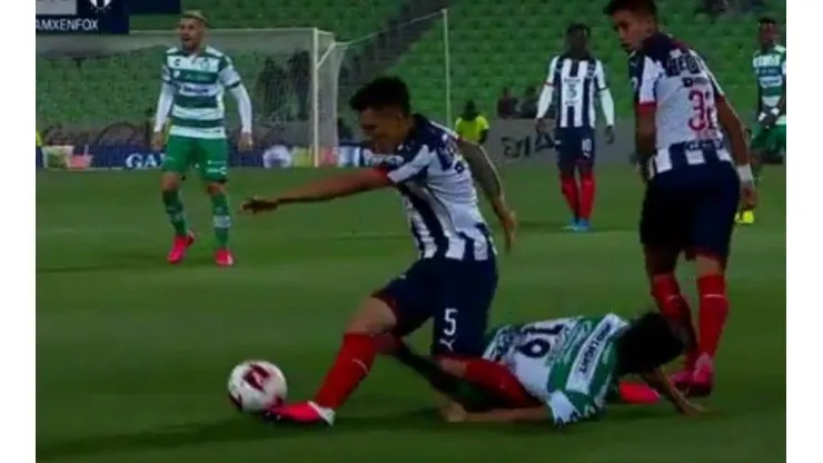 Casi se rompe todo: el debut accidentado de Kranevitter en Monterrey
