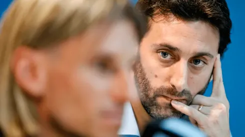 Closs Continental: Diego Milito analiza irse de Racing