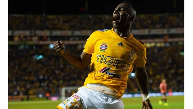 Julian Quiñones en Tigres