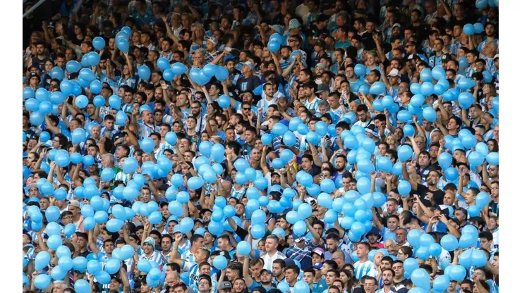 El mensaje de los hinchas de Racing a sus jugadores, tras ganar el clásico