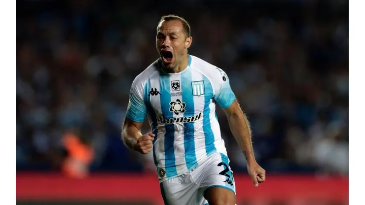 Marcelo Díaz festejando su inolvidable tanto.
