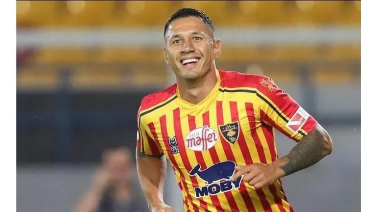 Lapadula tiene 30 años de edad y juega en el Lecce de la Serie A.