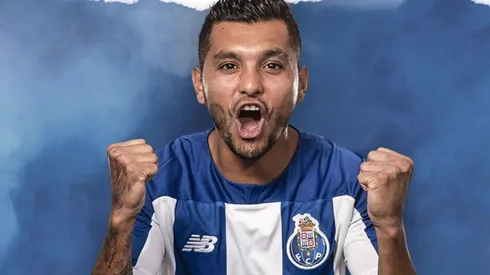 Tecatito vive un gran momento