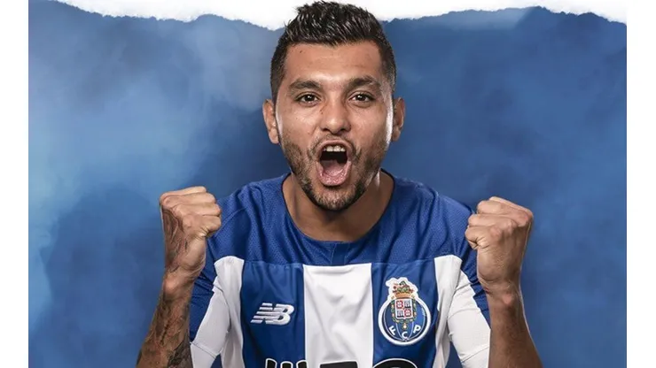 Tecatito vive un gran momento