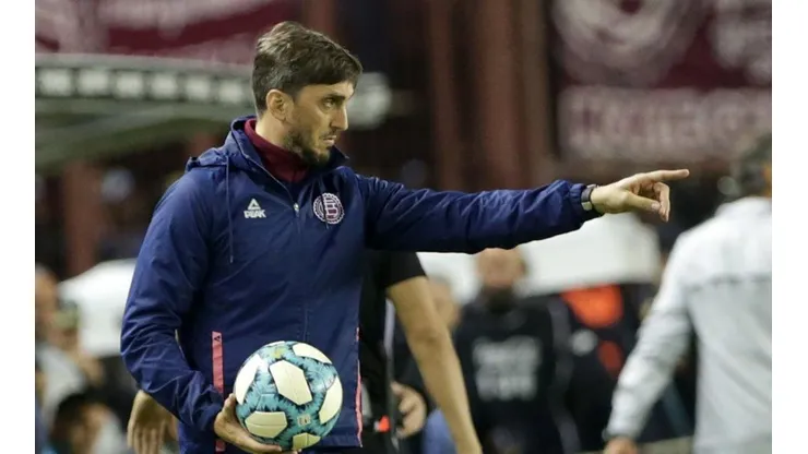 Luis Zubeldía, director técnico de Lanús.