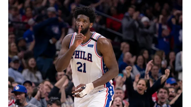 Joel Embiid explicó por qué mandó a callar a los fanáticos de Philadelphia