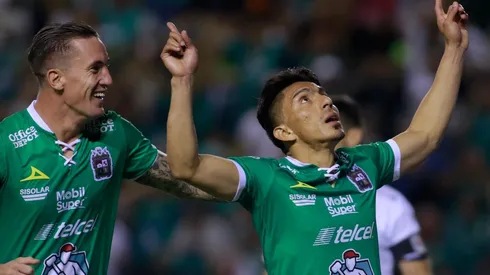 Mena celebra un centenar de partidos en la Liga MX
