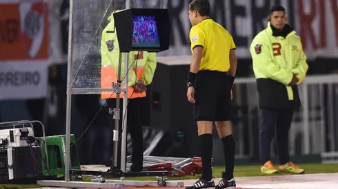 Adelantan cuándo haría su estreno el VAR en el fútbol argentino