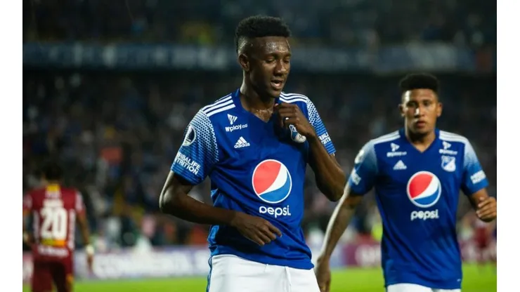 Hansel Zapata celebra su gol ante Always Ready en el debut de la Copa Sudamericana 2020.