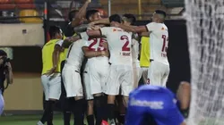 Hohberg marcó el empate y Dos Santos el gol del triunfo.