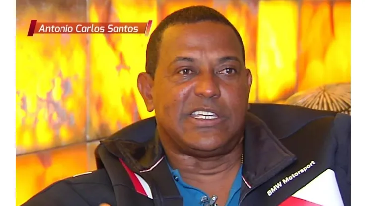 El Negro Santos siendo él mismo...