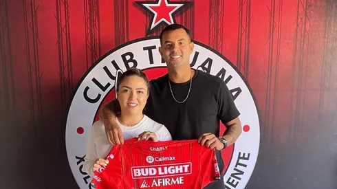 Un hincha de Boca criticó a Cardona y su esposa le respondió en Instagram