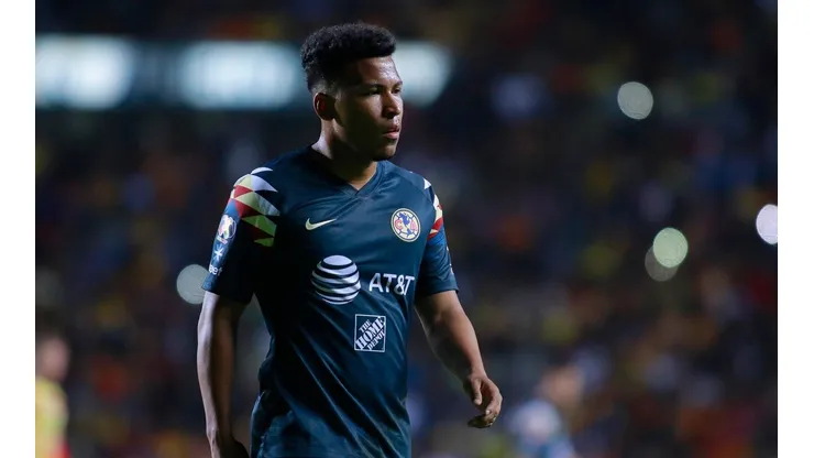 Bomba: Miguel Herrera quiere contar con Roger Martínez pero la directiva se opone